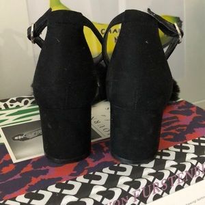 Shoes - Black Sandals with fur Shoes - Black Sandals with fur